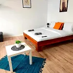 Dama Apartment *