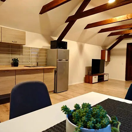 Dama Apartment